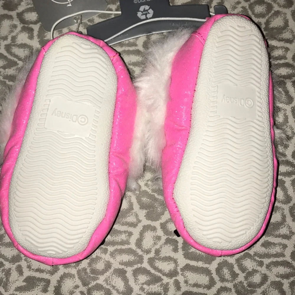 🌟 Disney Minnie Mouse slippers 🌟